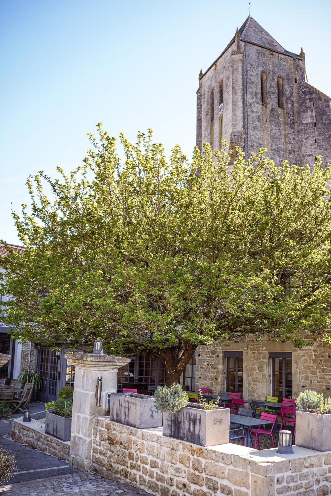 Logis Hostellerie De L'Abbaye Celles-sur-Belle エクステリア 写真