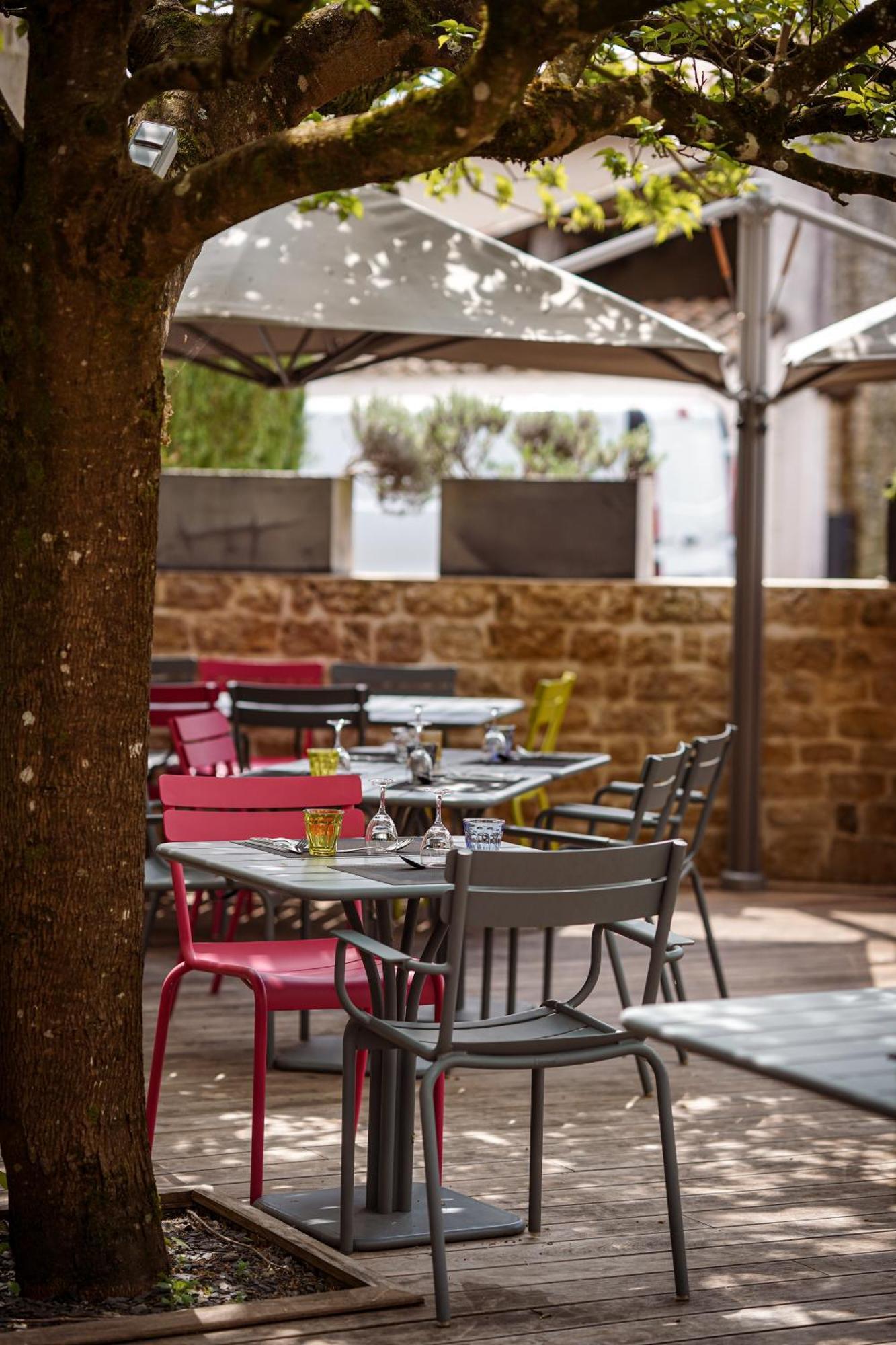 Logis Hostellerie De L'Abbaye Celles-sur-Belle エクステリア 写真