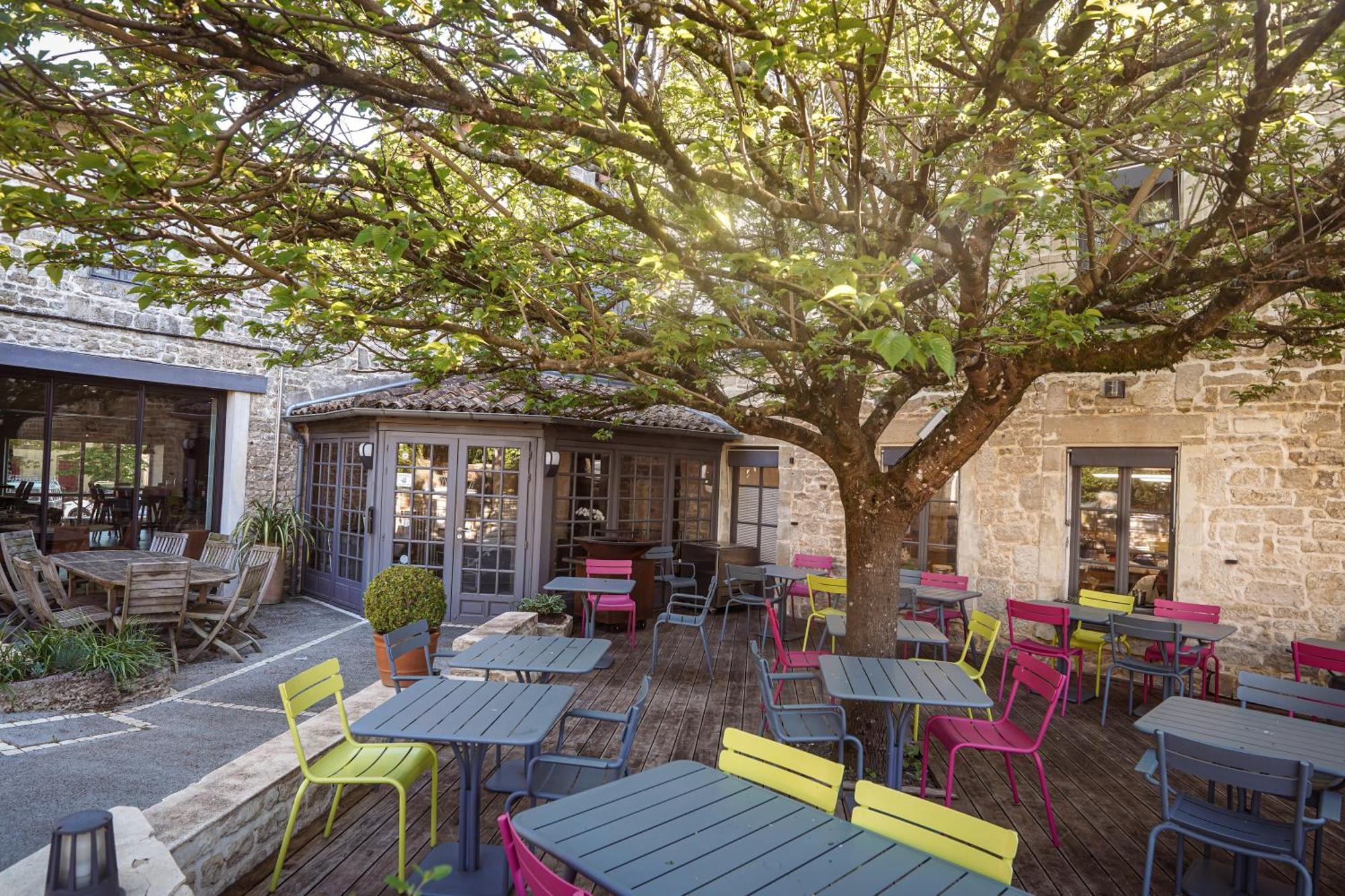 Logis Hostellerie De L'Abbaye Celles-sur-Belle エクステリア 写真